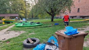 Czystsza Wełna dzięki kajakarzom. Akcja Muzeum Młynarstwa przyciągnęła wielu ochotników