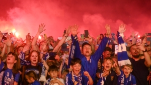 Poznań świętował do rana. Kolejorz mistrzem Polski!