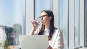 System kaucyjny w Polsce: dlaczego dystrybutory wody w biurze stają się bardziej opłacalne w 2026 roku