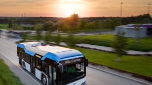 Po Poznaniu i Koninie, Piła stawia na wodór. Umowa na pięć autobusów podpisana