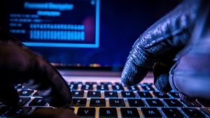 Rośnie liczba ataków hakerskich na Polskę. Co roku nawet o 30 procent