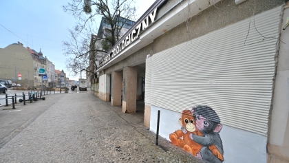 Pogoda wyciągnęła ludzi z domów. Tłumy w Starym Zoo