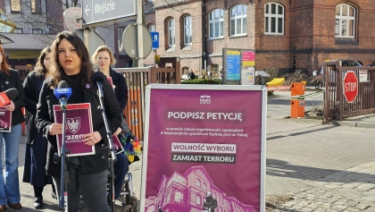 Polityczny spór pod murami szpitala.  