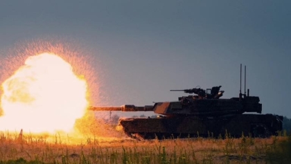 Nowa hala dla czołgów Abrams gotowa