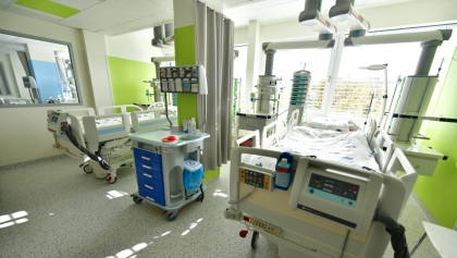 Koniec spania przy szpitalnych łóżeczkach dzieci. Po latach starań Poznań ma nową klinikę onkologii dziecięcej