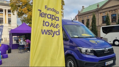 Nie czekaj na depresję. Terapiobus stanął w centrum Poznania