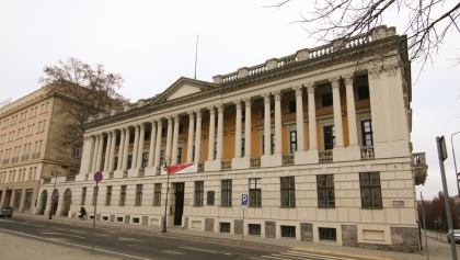 Niezadowoleni z rządów dyrektor biblioteki powołali Komitet Obrony Biblioteki Raczyńskich
