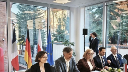 Kloska uderza w Czarnka: 