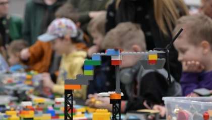 Nie tylko dla dzieci. W Poznaniu klocki przyciągają tłumy dorosłych