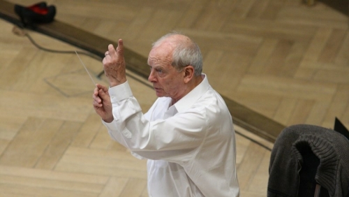 Barokowe aluzje Christophera Hogwooda