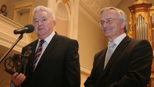 Boski poemat i honory dla prezydenta