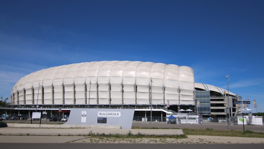 Stadion przy Bułgarskiej będzie lśnił. Pracami zajmą się alpiniści