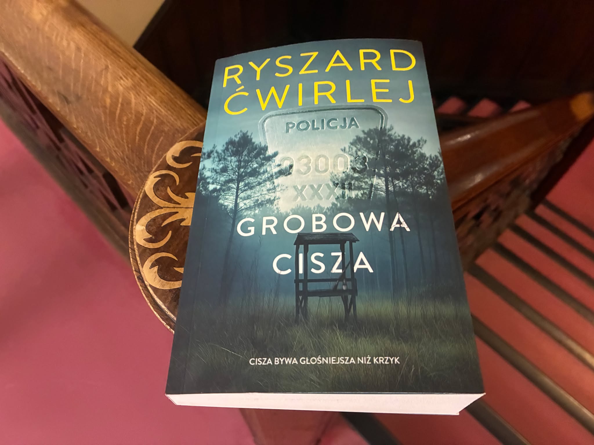 Tajemniczy zgon w lesie - kto zabił?