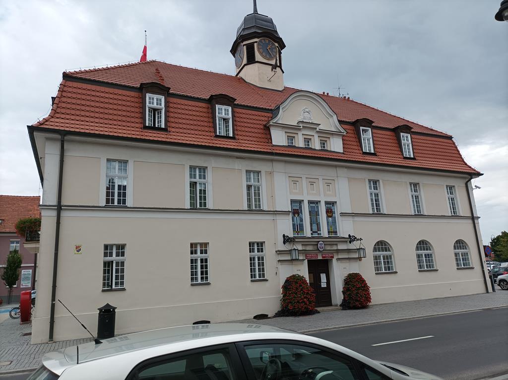 Jednogłośna decyzja radnych. Kórnik wnioskuje o odznaczenia dla dwóch instytucji