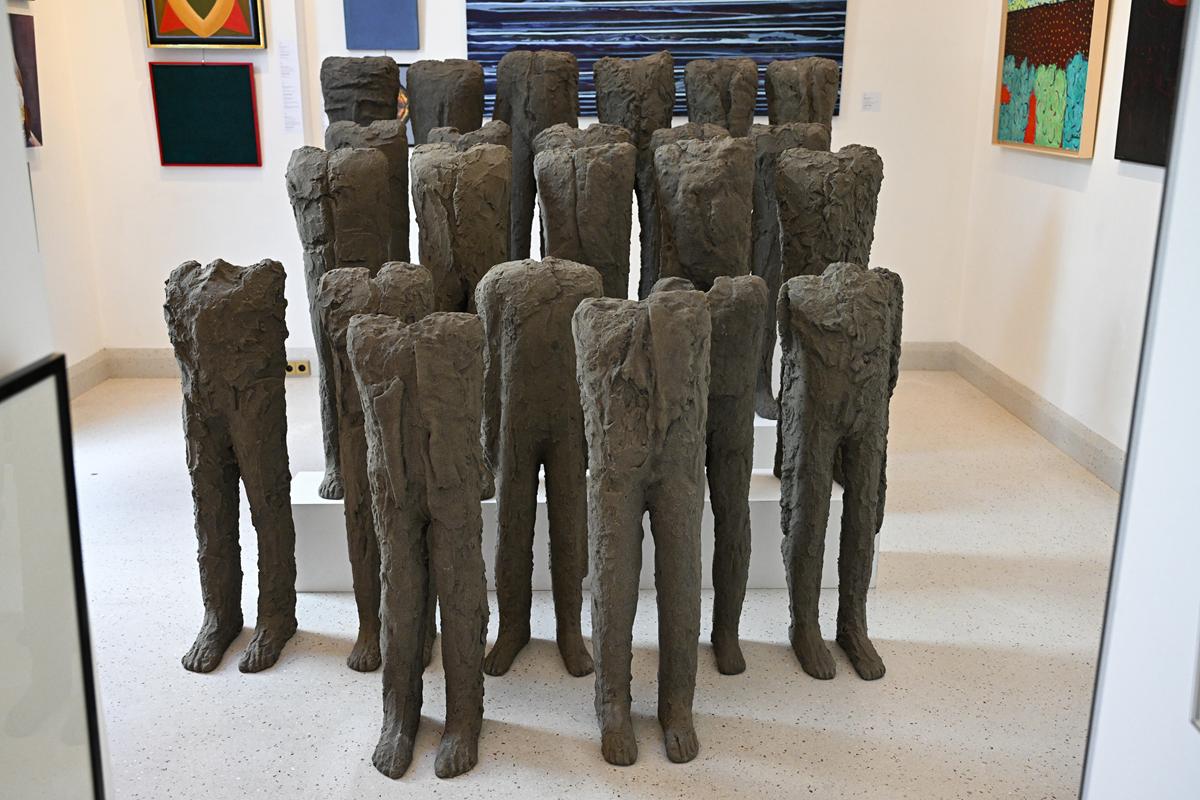 „Bambini”- nowy rekord sprzedaży dzieła Abakanowicz